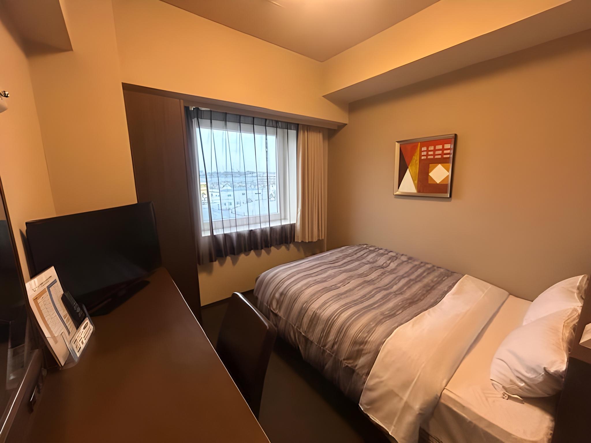 Semi Room, Standard, Semi Double Bed, Smoking