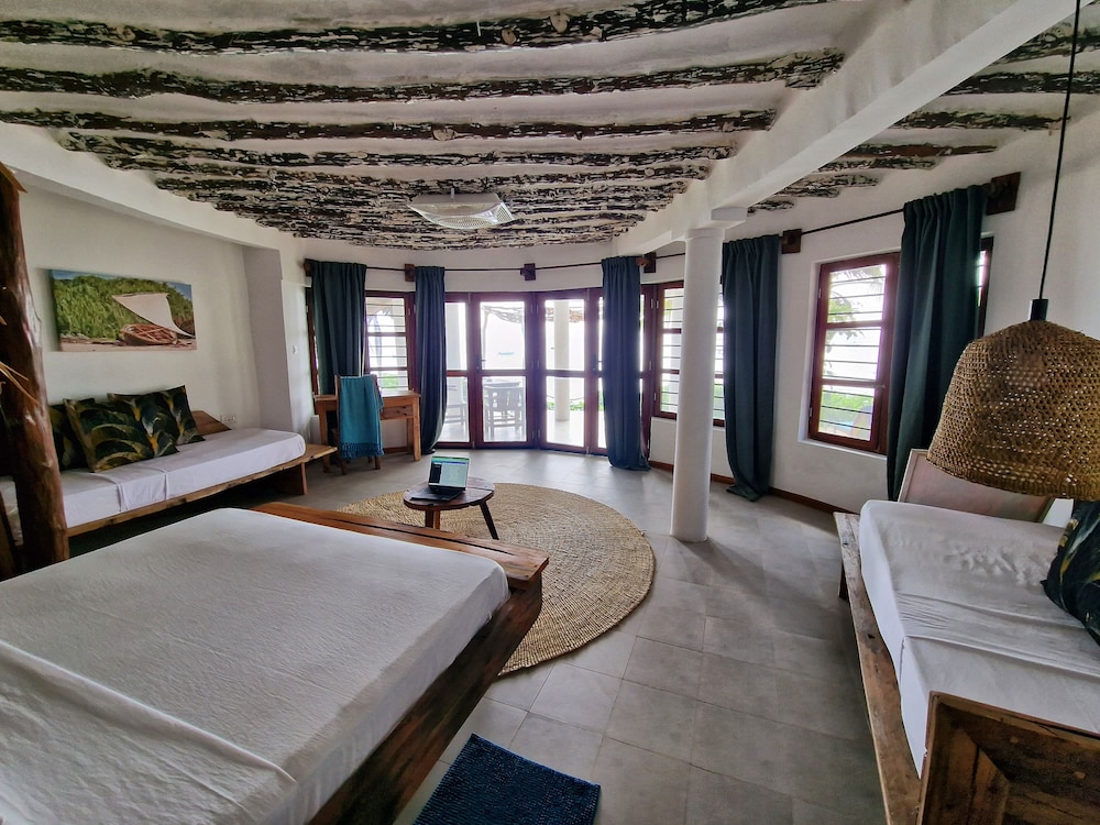 Aya Beach Bungalows 12/50