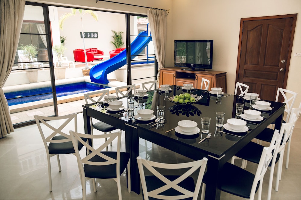 Avoca Pool Villas 38/50