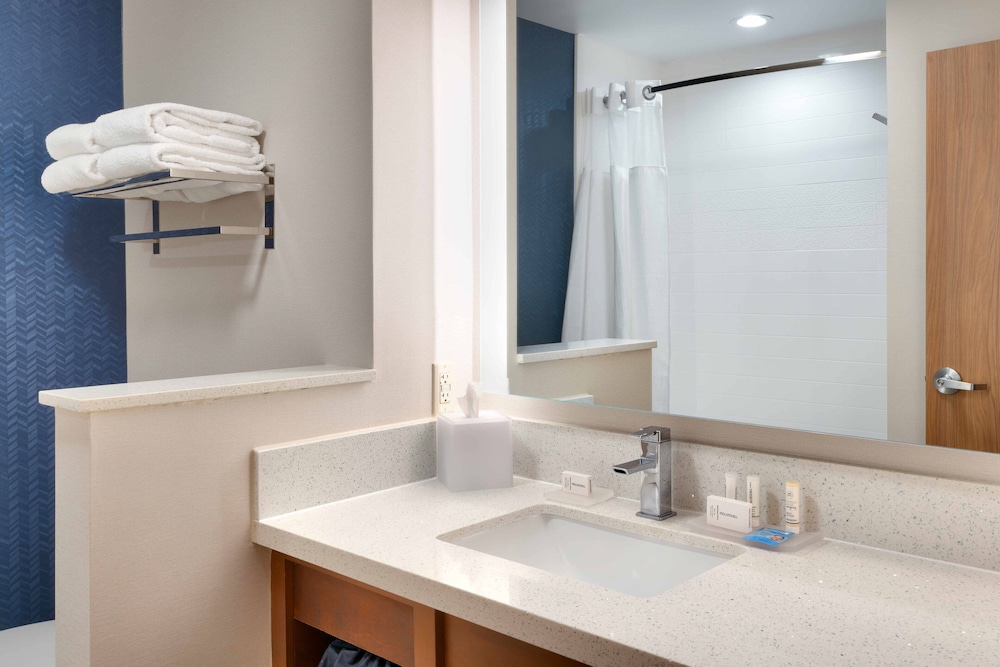 Fairfield Inn Suites Rockport 11/53