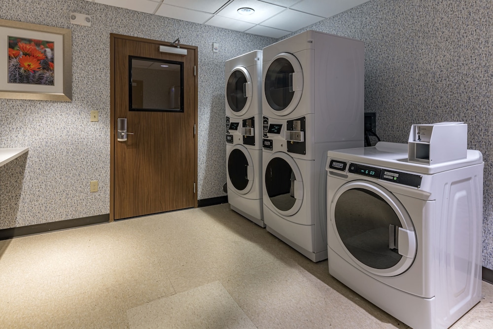 La Quinta Inn Suites By Wyndham Flagstaff East I 40 21/49