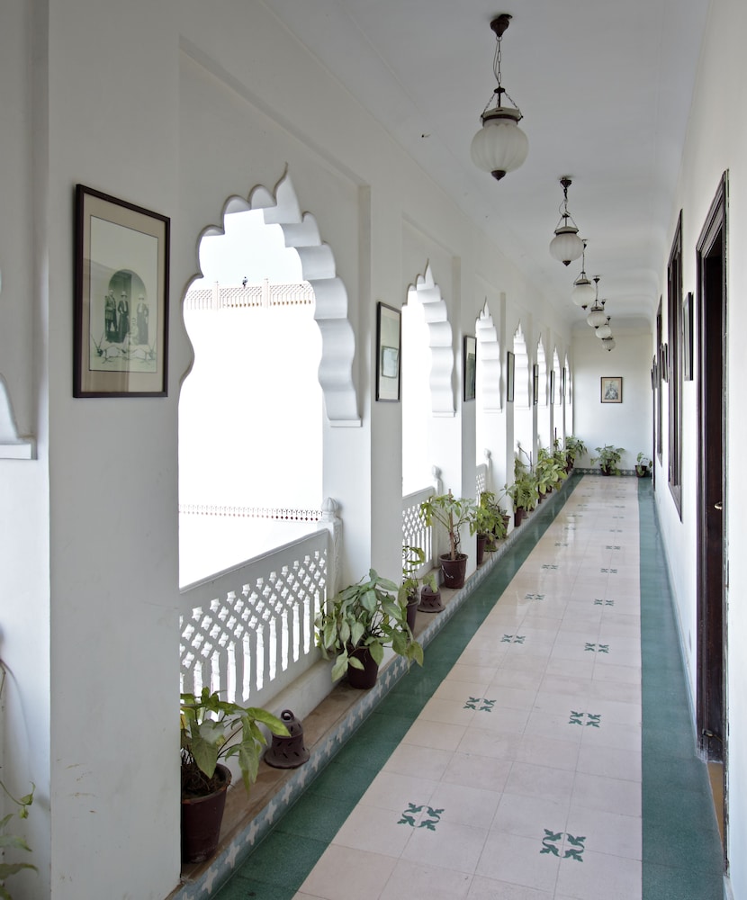 Khandwa Haveli 34/38