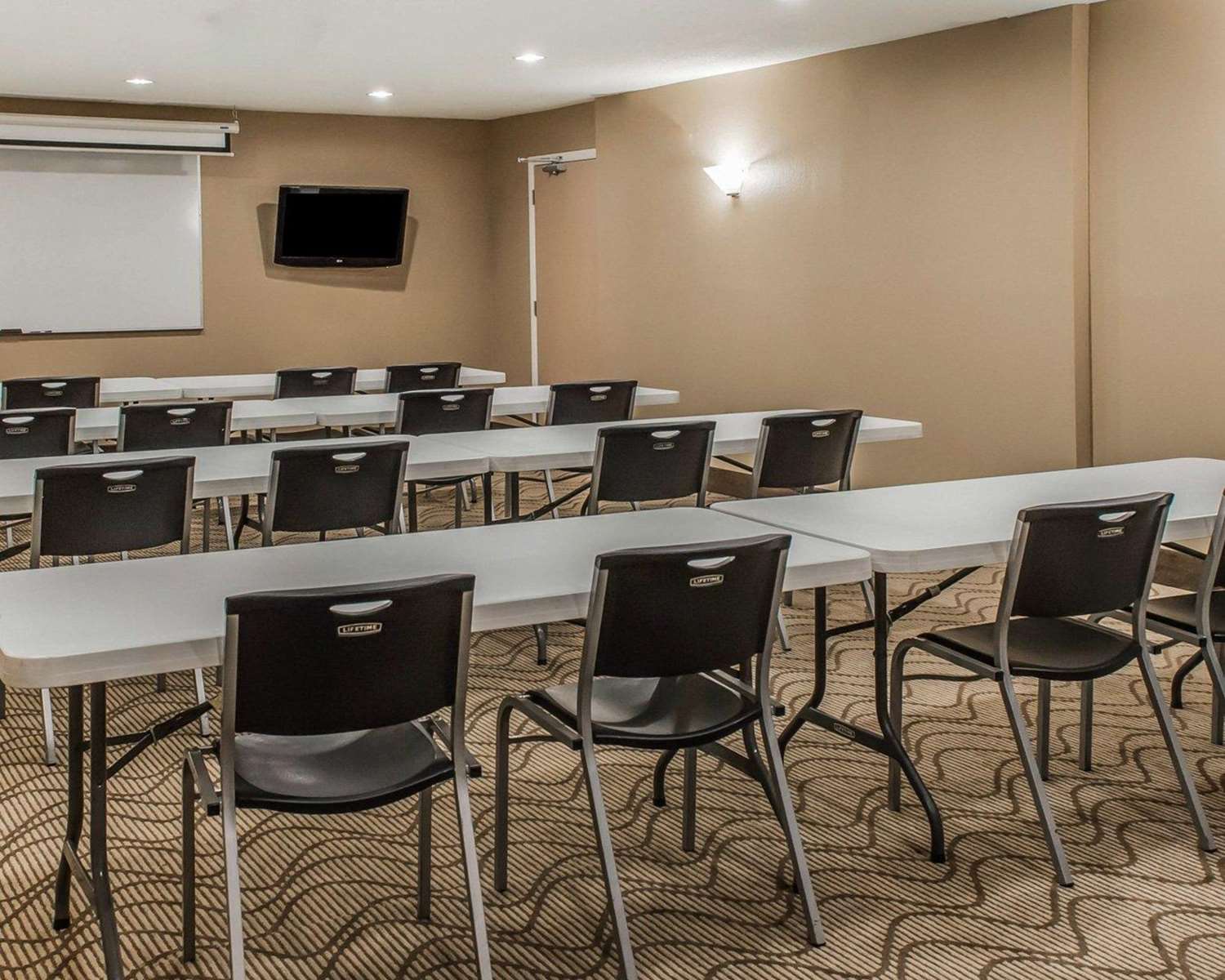 Quality Inn Belle Vernon, PA 23/24
