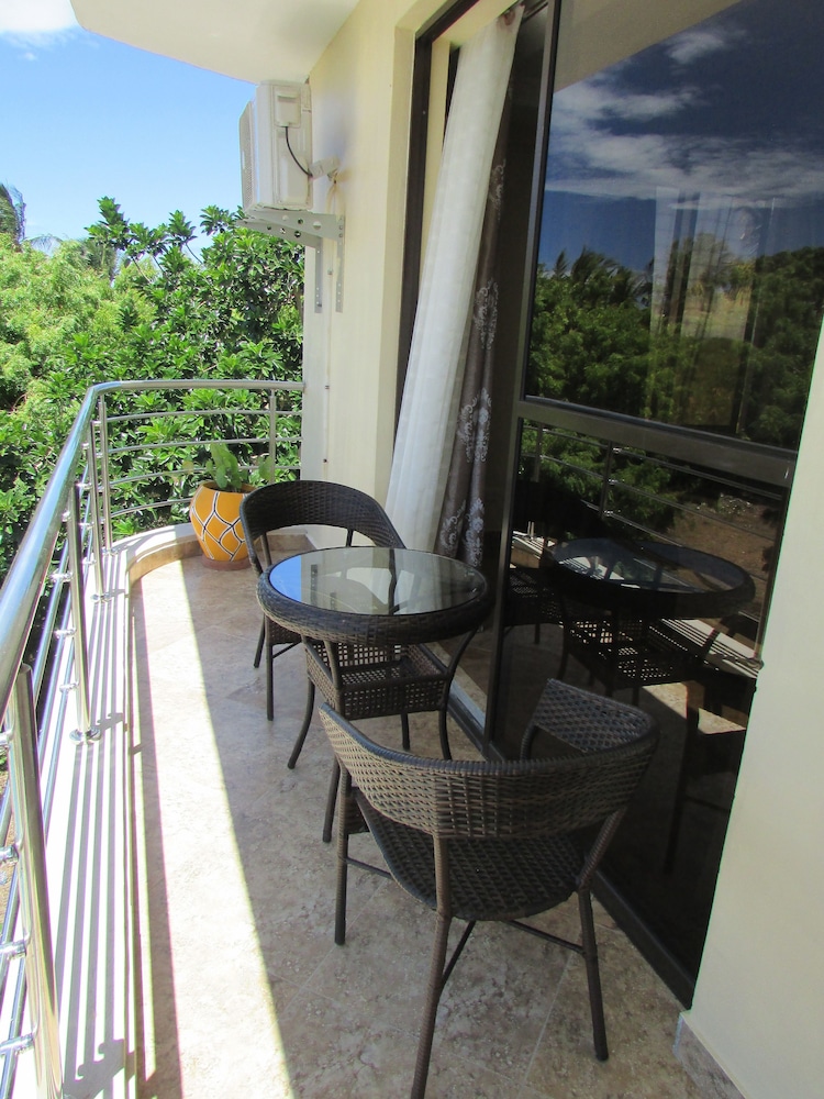 Retro Boutique Hotel Limited 26/42