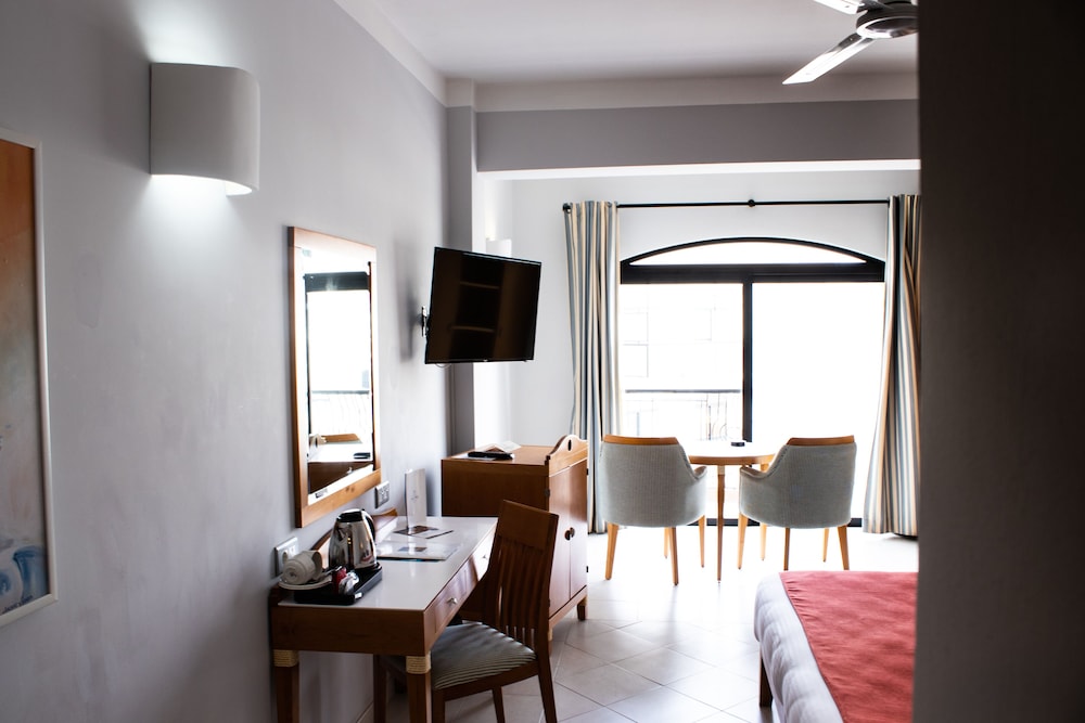 Hotel Calypso 33/48