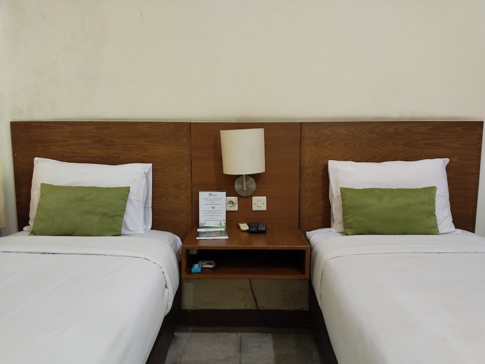 The Garden Family Guest House 29/50