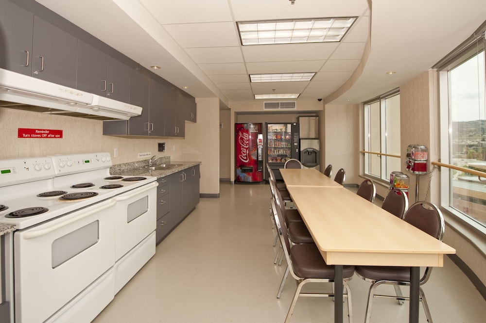 Residence & Conference Centre - Kamloops 41/61