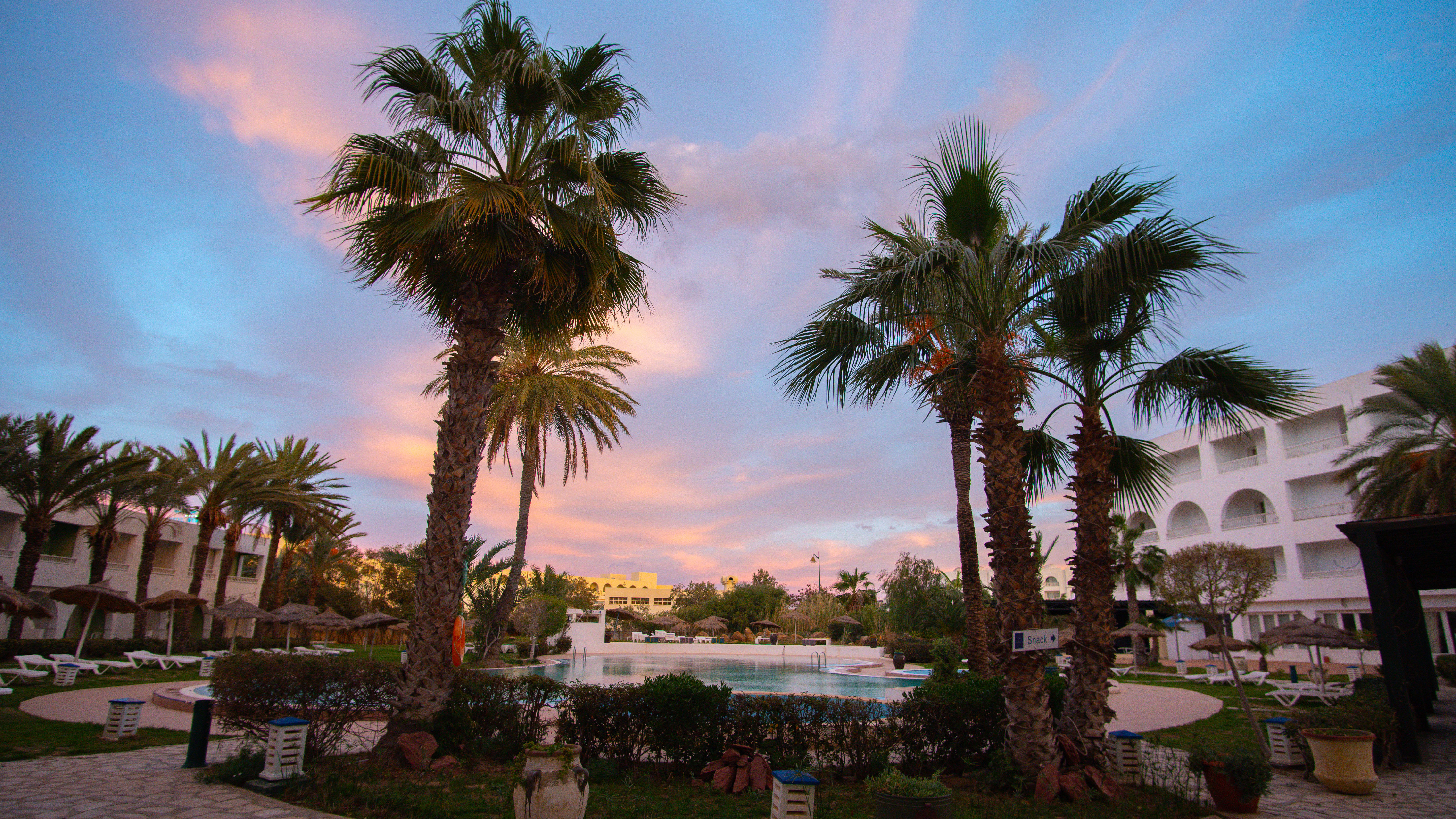 Blumar Resort and Spa 64/68