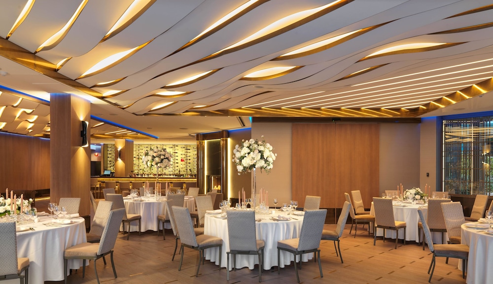 Four Seasons Hotel Limassol 35/50