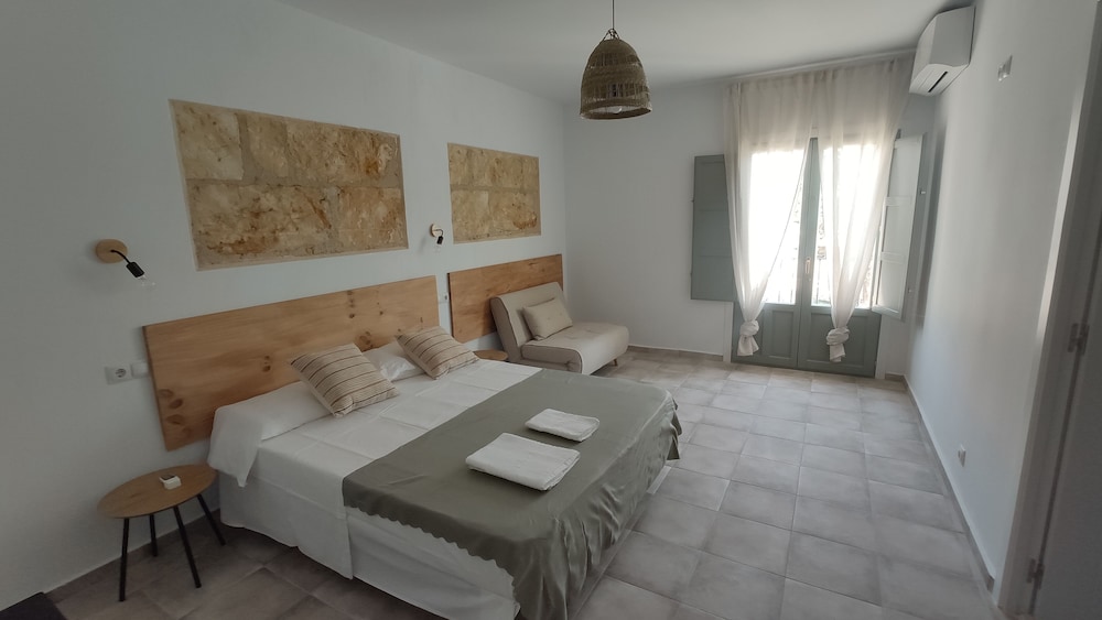 Hostal Alma 2/17