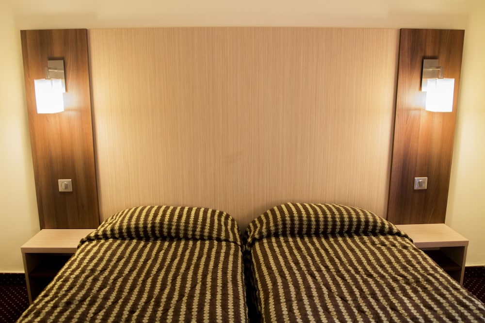 HOTEL TERMINUS MONTPARNASSE 43/63