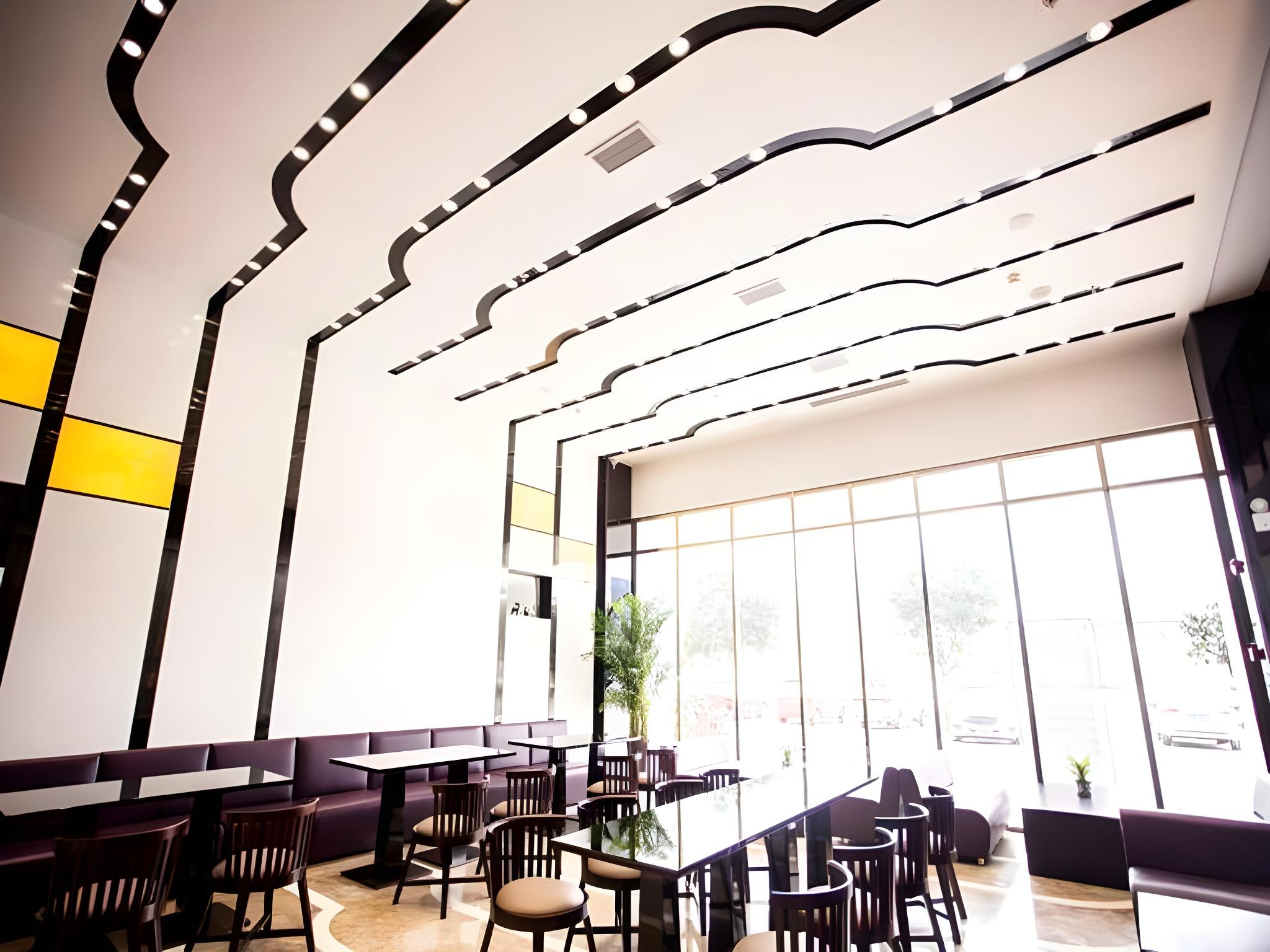 Lavande Hotel (Leshan High-Speed Railway Wanda Plaza) 61/69