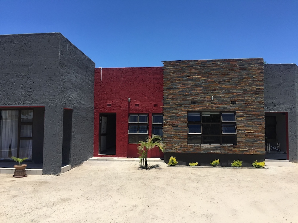 The New Mall Guest House 30/39