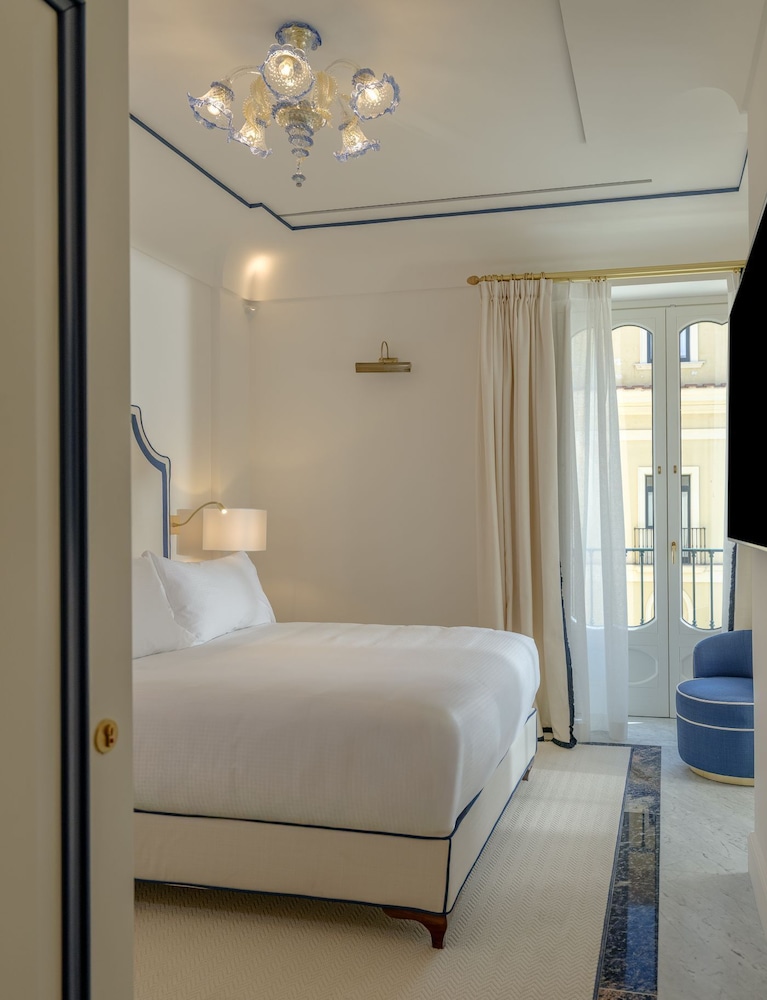 Hotel Du Tasso 7/26