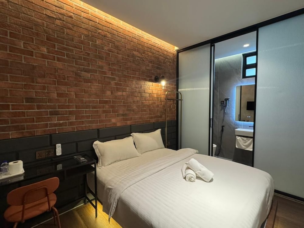 Havona Boutique Hotel at Mount Austin 28/48