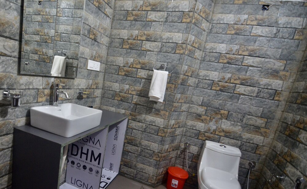Hotel Uttarakhand 29/29