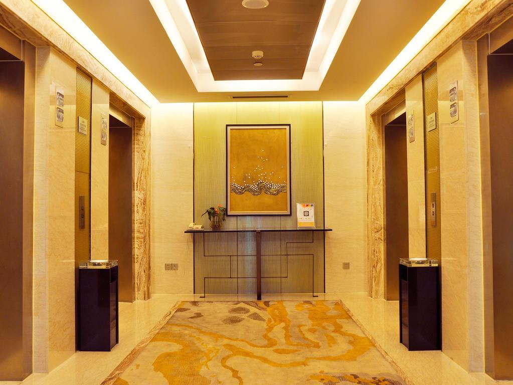 Wuxi Jinling Hotel 30/40