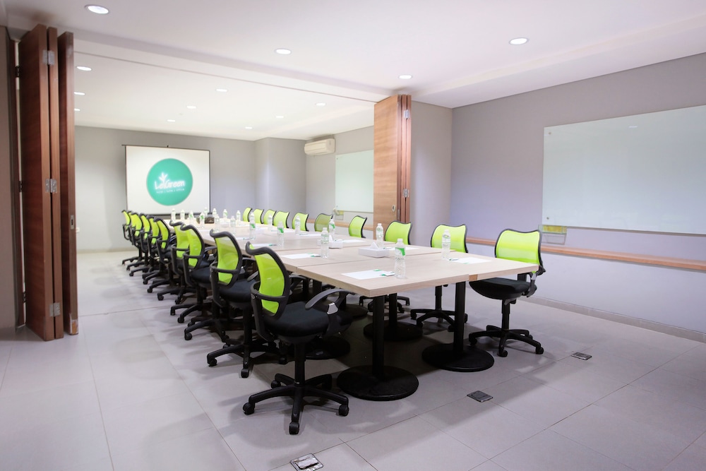 LeGreen Suite Kuningan 33/36