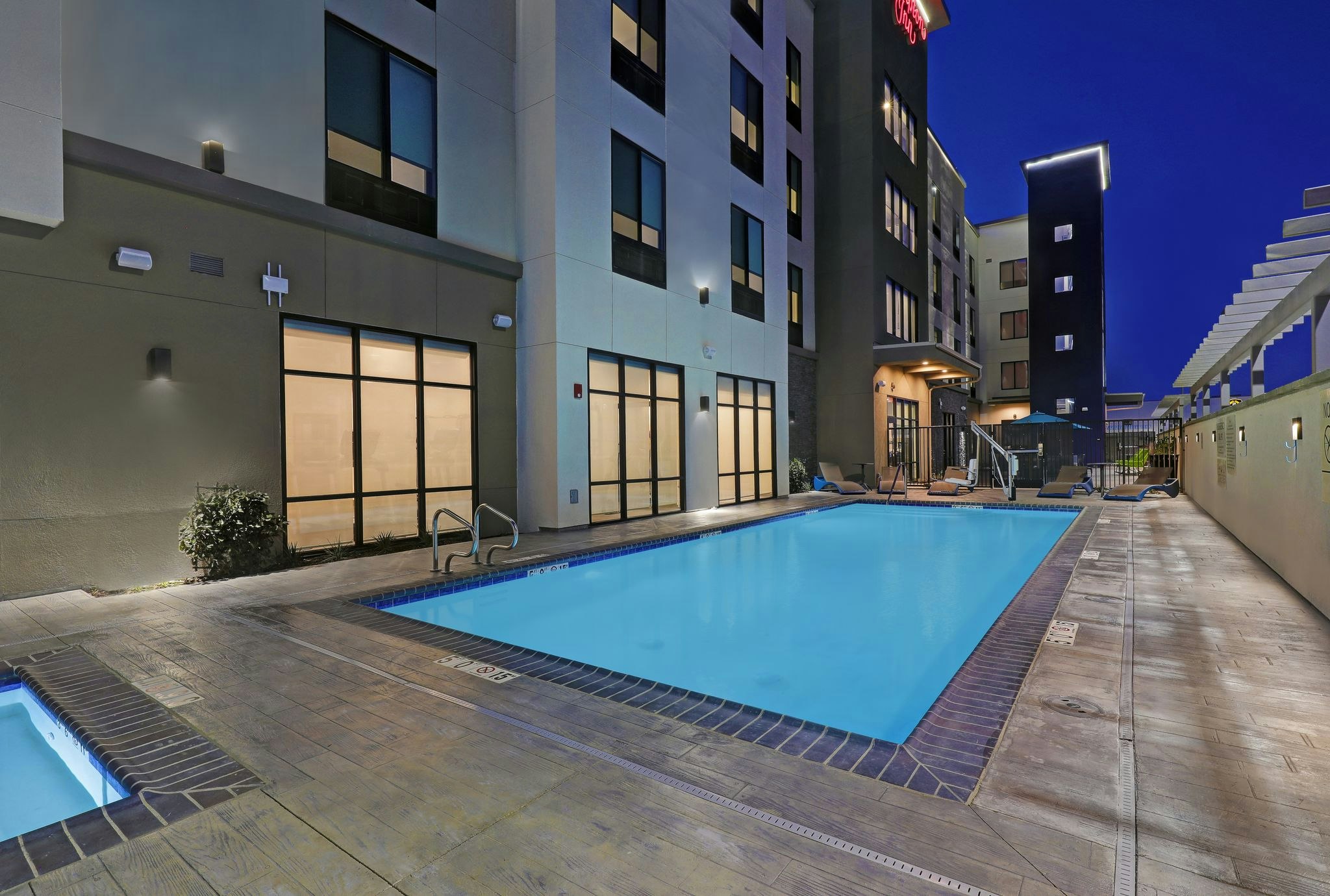 Hampton Inn Patterson Ca 42/45