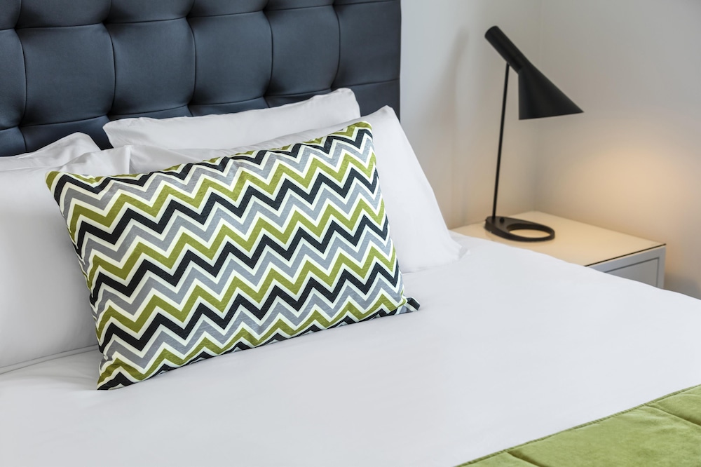 Oaks Brisbane Woolloongabba Suites 29/73