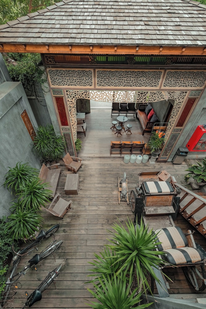 House Of Passion Amphawa 48/50