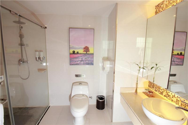 Lavande Hotel (Dongguan Tangxia Tianhong Shopping Center) 53/54