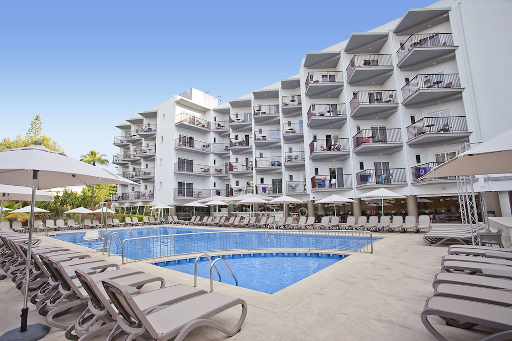Fergus Bermudas Hotel 1/27