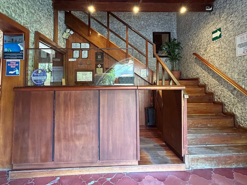 Hotel Del Patio 18/62