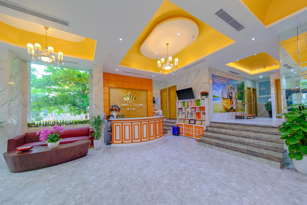 Sea Queen Hotel 10/50