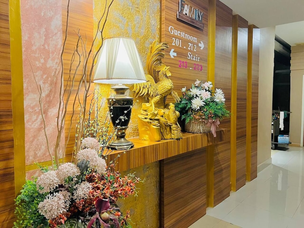 You Eng Hotel 25/50