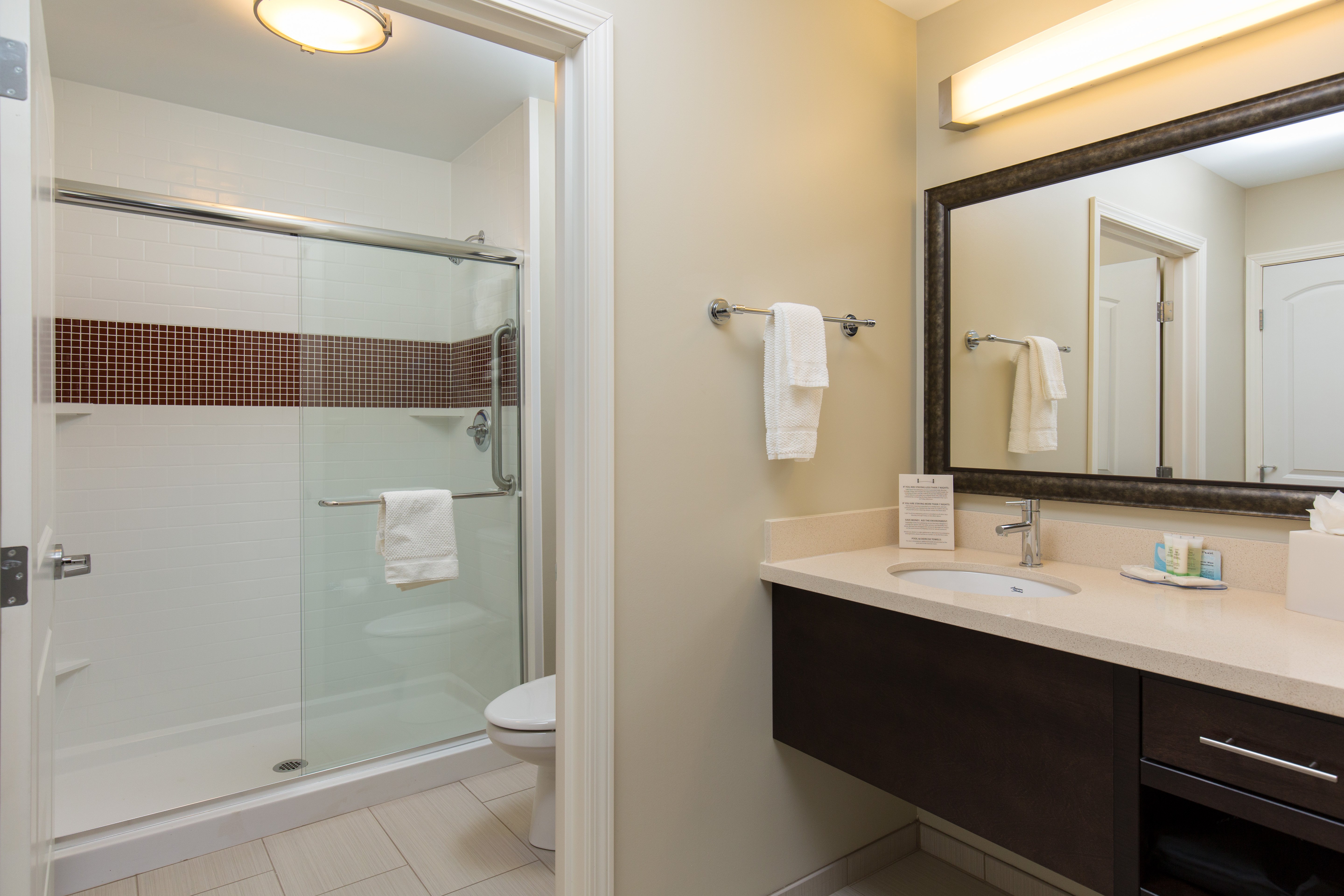 Staybridge Suites Corona South 43/45