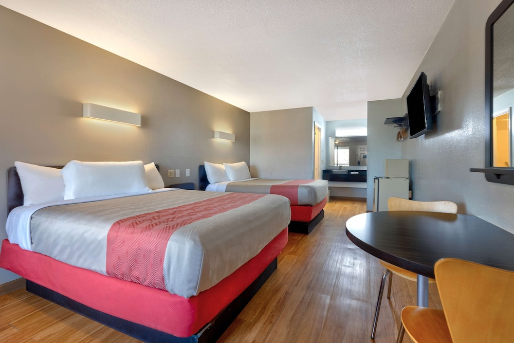 Motel6 Cookeville, TN 23/54