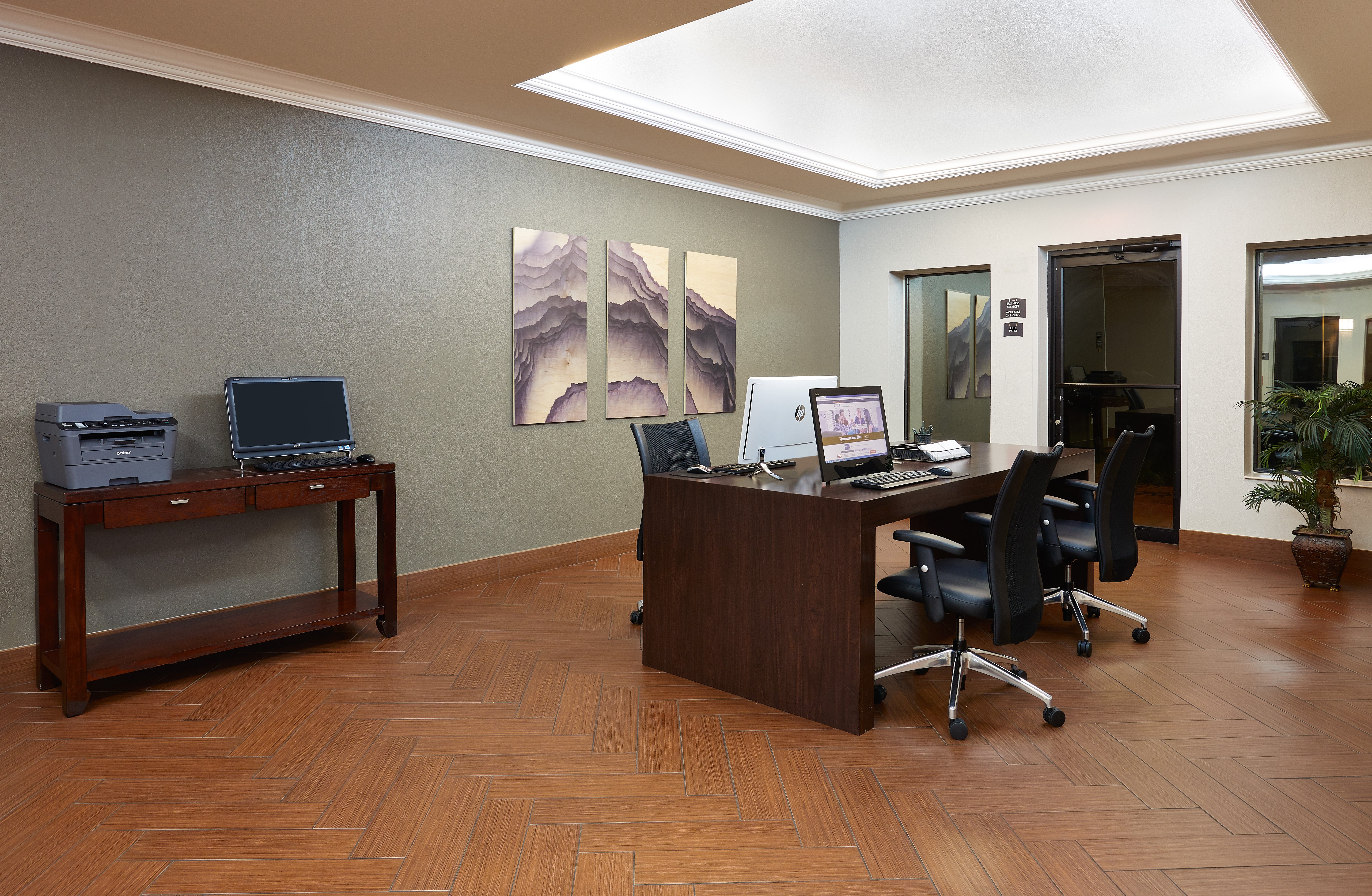 Staybridge Suites Orlando Airport South 21/28
