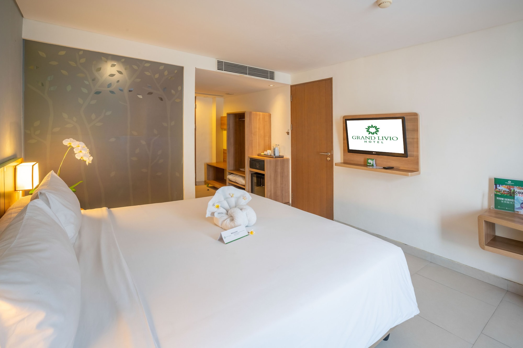 SUPERIOR, DOUBLE BED