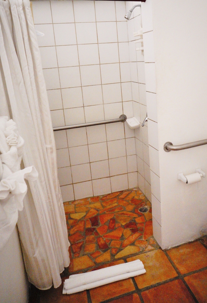 Casa Del Caribe Bed Breakfast 45/46