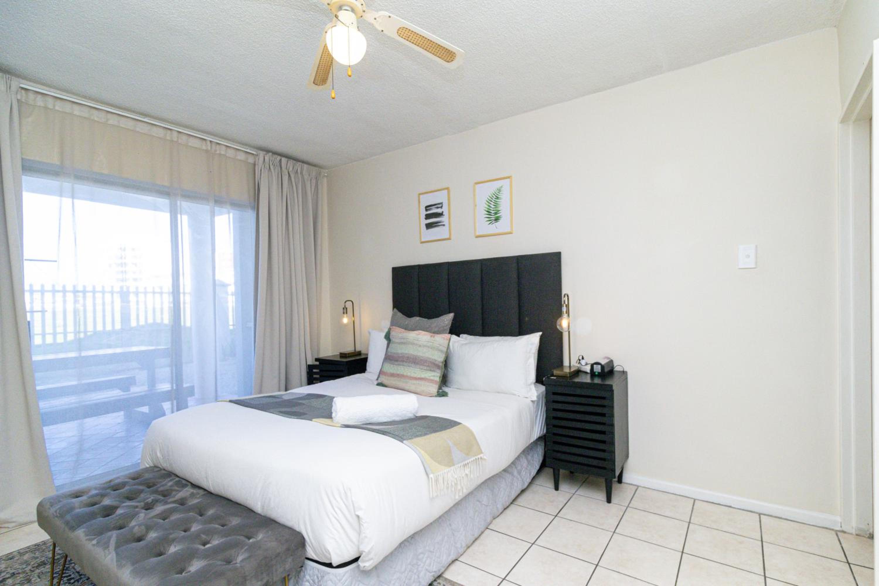 Modern Seaview Apartment 12/50