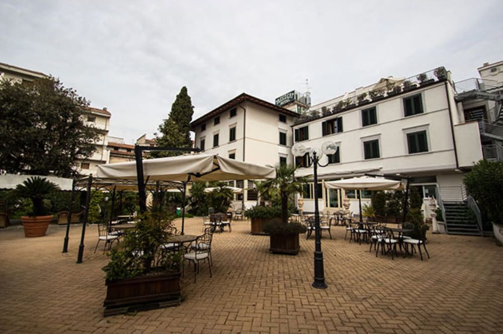 President Hotel di Montecatini 18/22