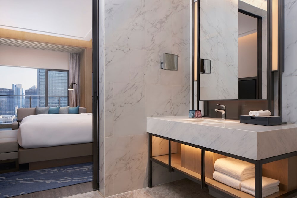 Courtyard By Marriott Foshan 24/24