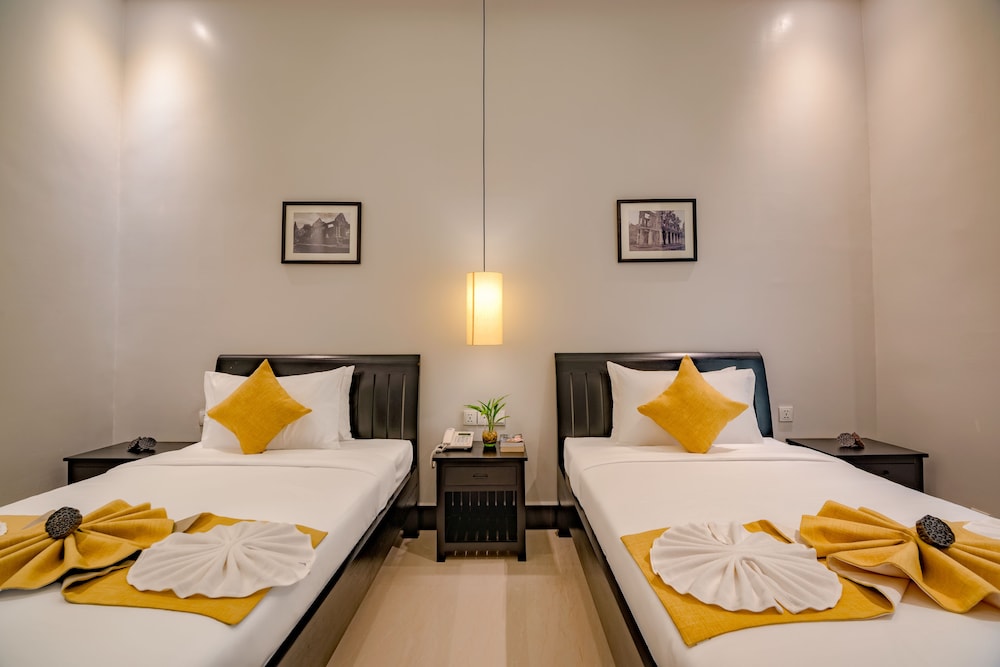 DELUXE, TWIN BEDS