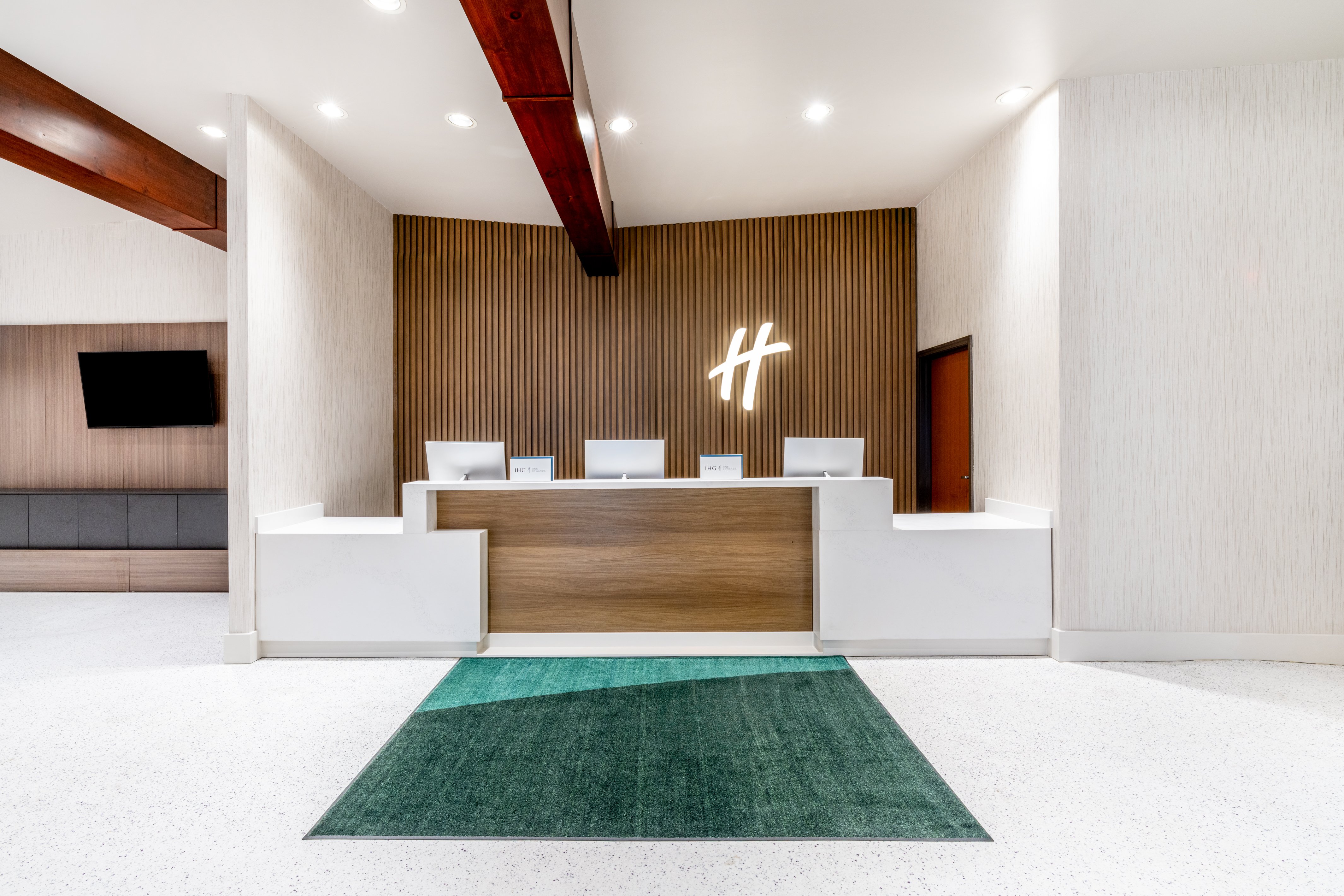 Holiday Inn Friso by IHG 12/68