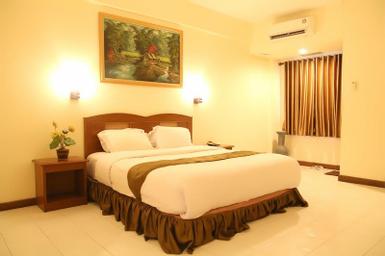 Candisari Hotel & Resto 11/28