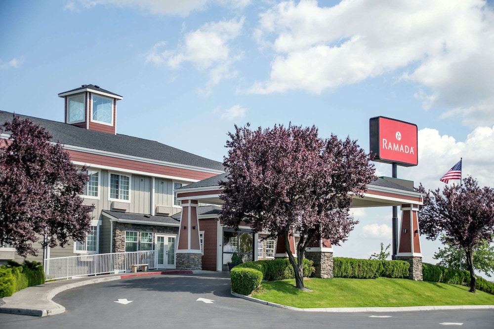 Ramada By Wyndham Moses Lake 7/54