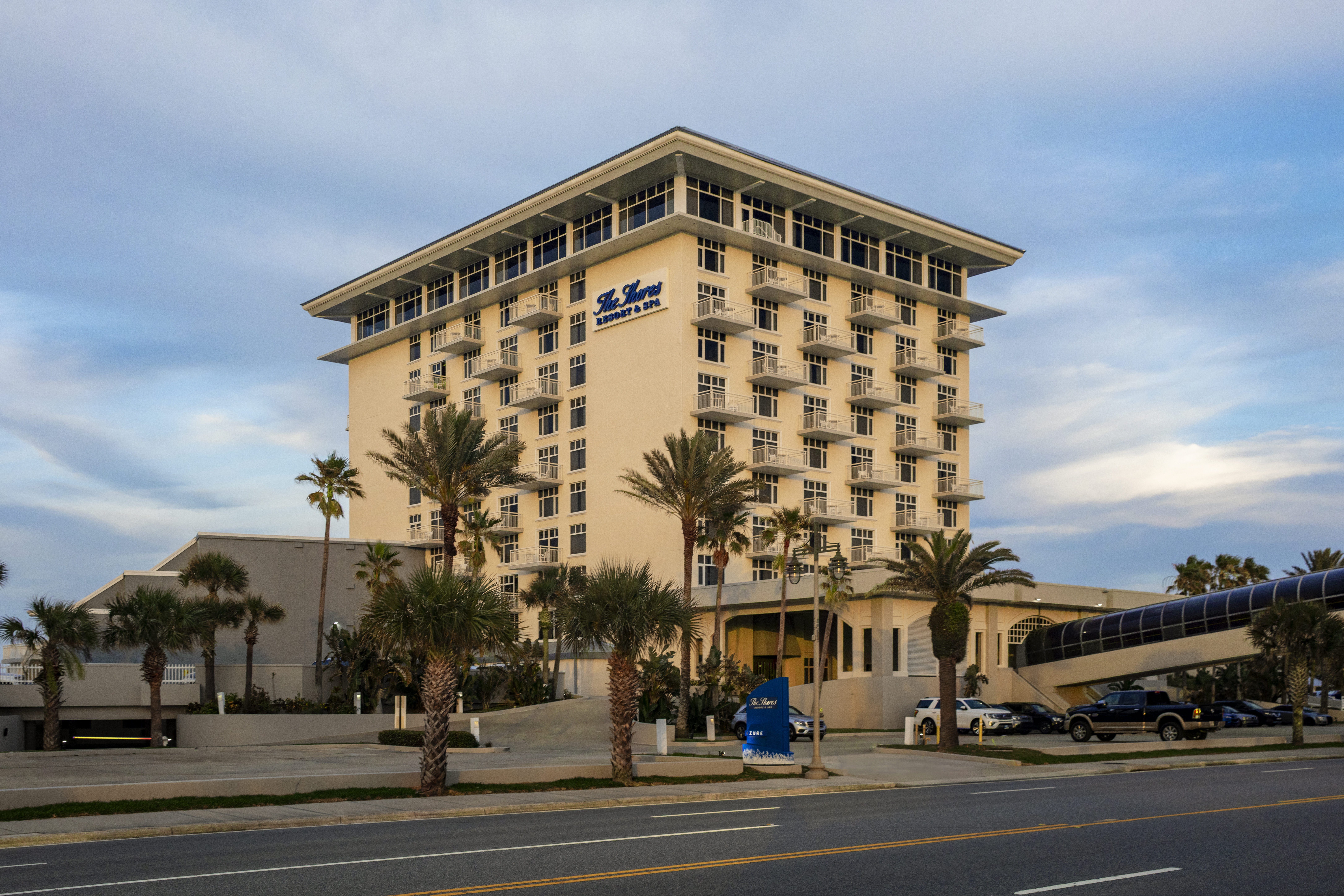 The Shores Resort Spa 10/69