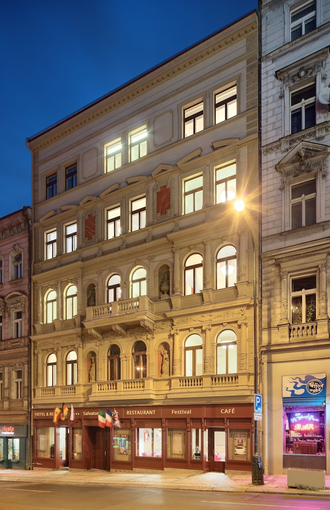 Salvator Boutique Hotel 8/57