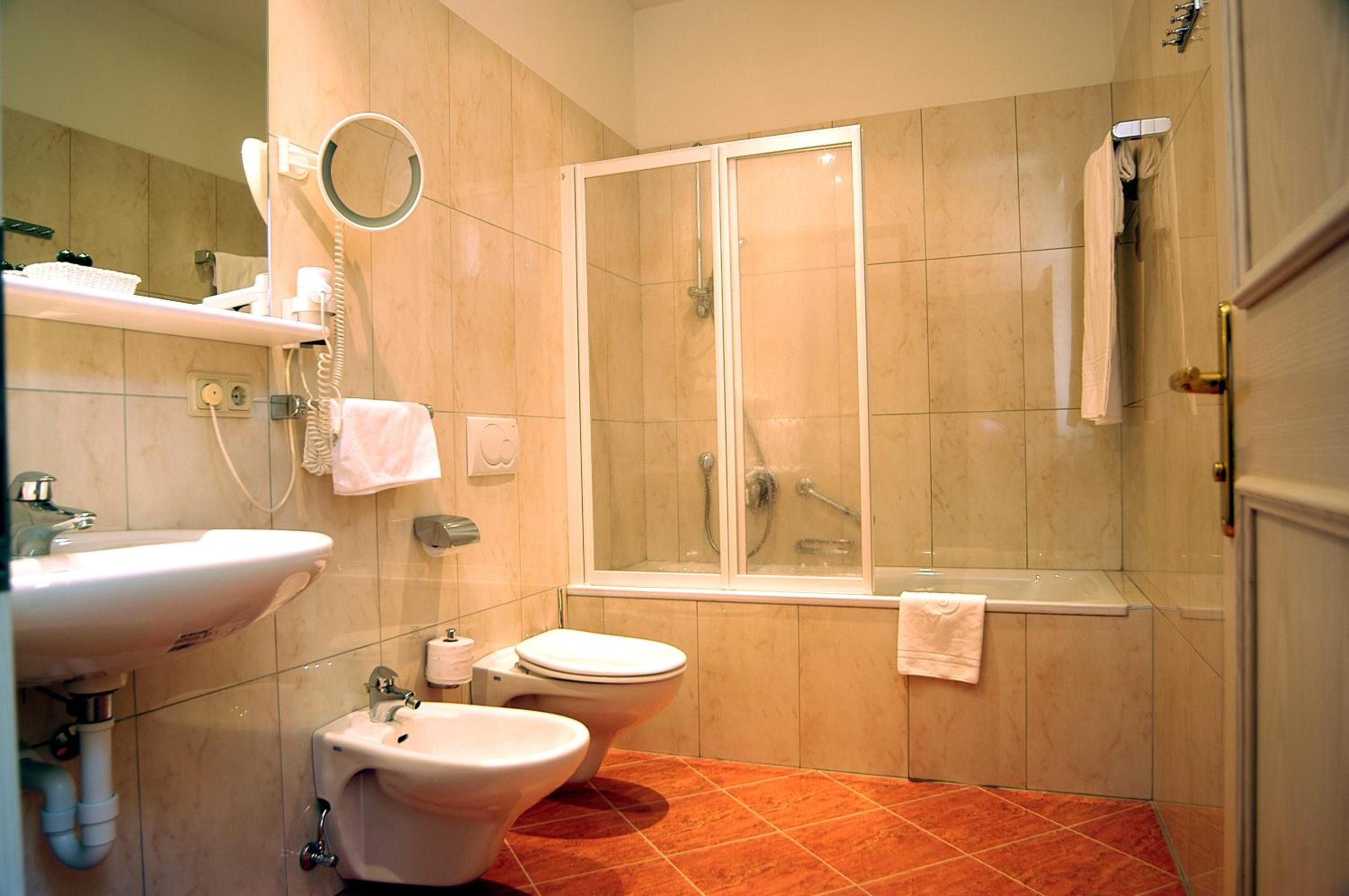 غرفة قياسية بسرير مزدوج، Grunerbaum Hotels 8/9