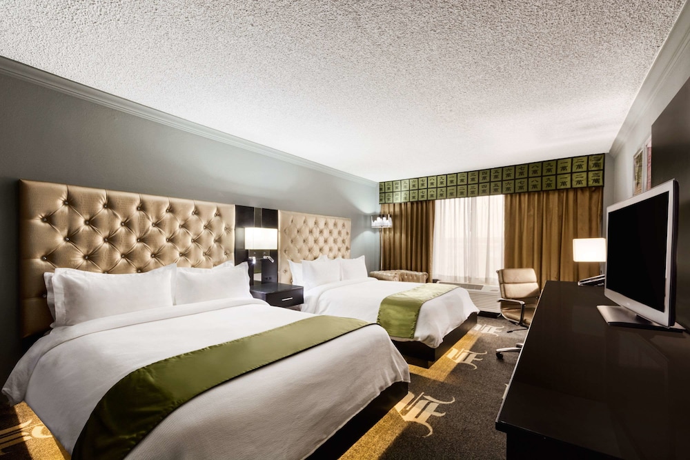 Wyndham Garden Dallas North 8/50
