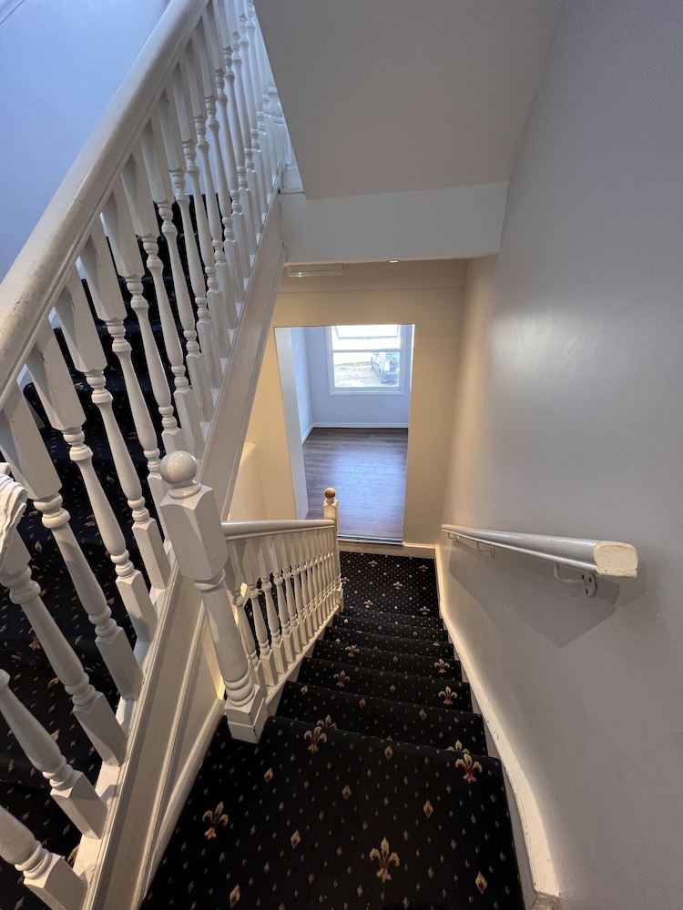 The Commongate Hotel 35/48