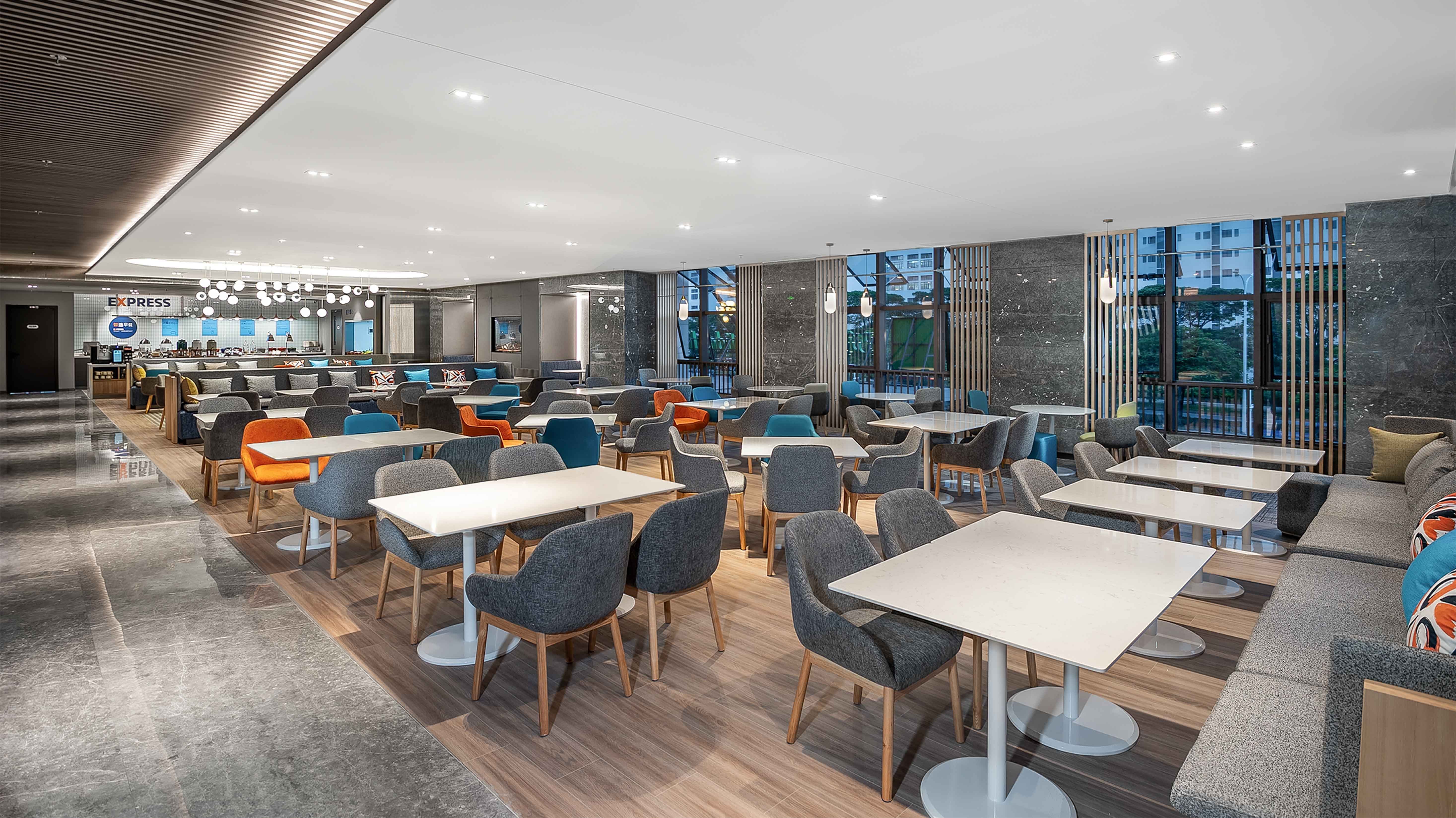 Holiday Inn Express Foshan Shunde Lecong 33/50