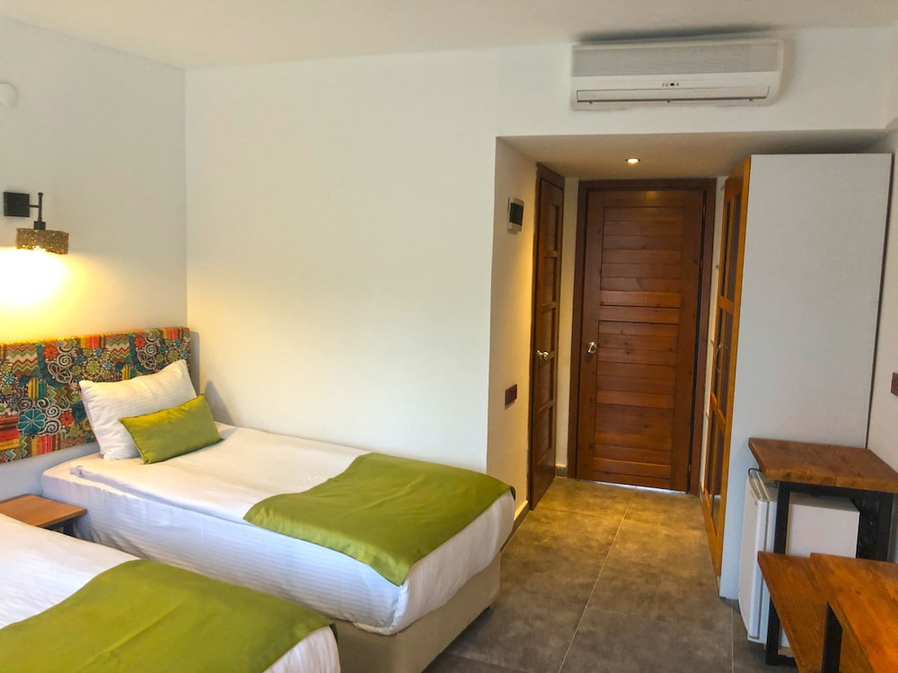 Butikhan Hotel 29/69