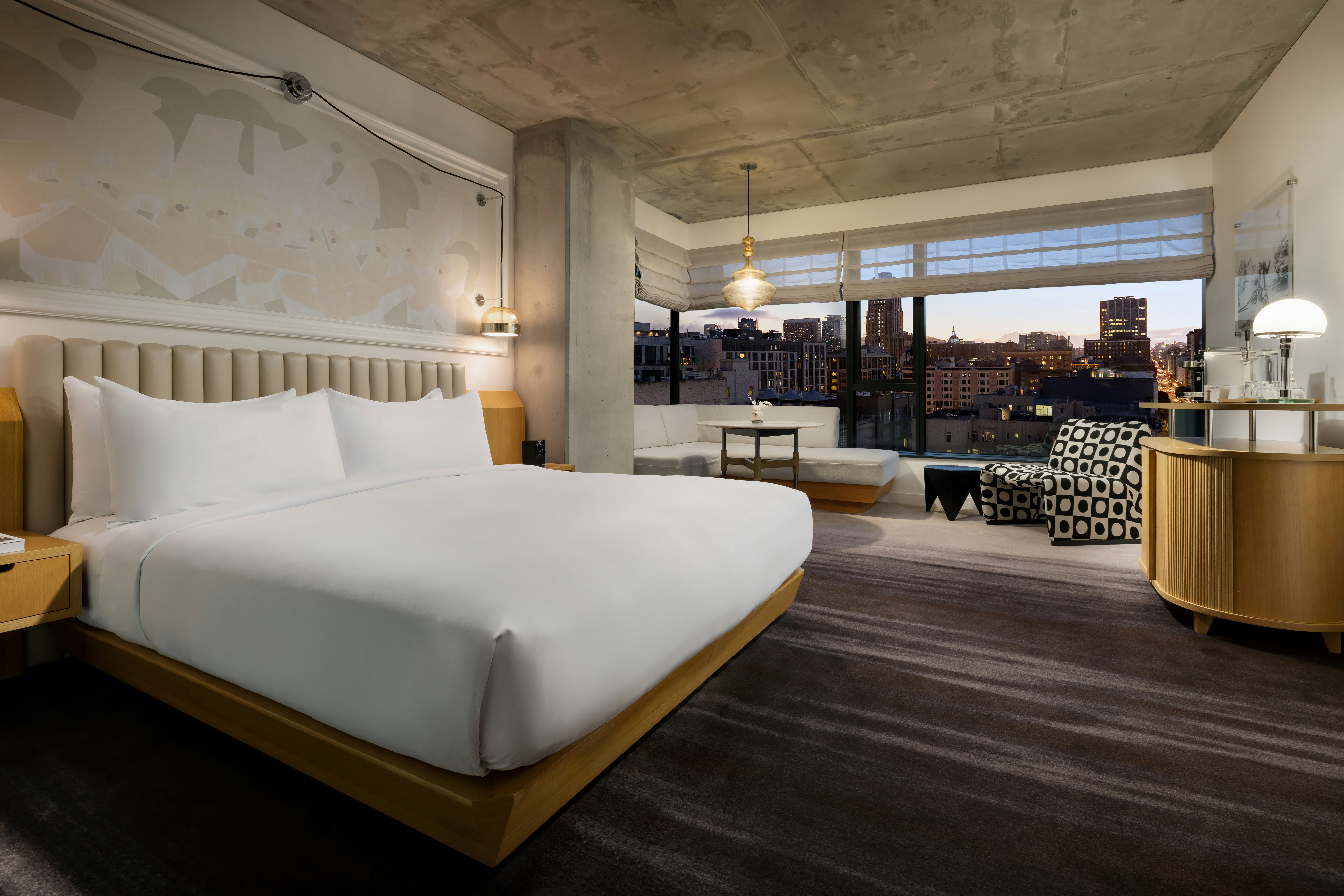 Skyline, King Bed, Corner